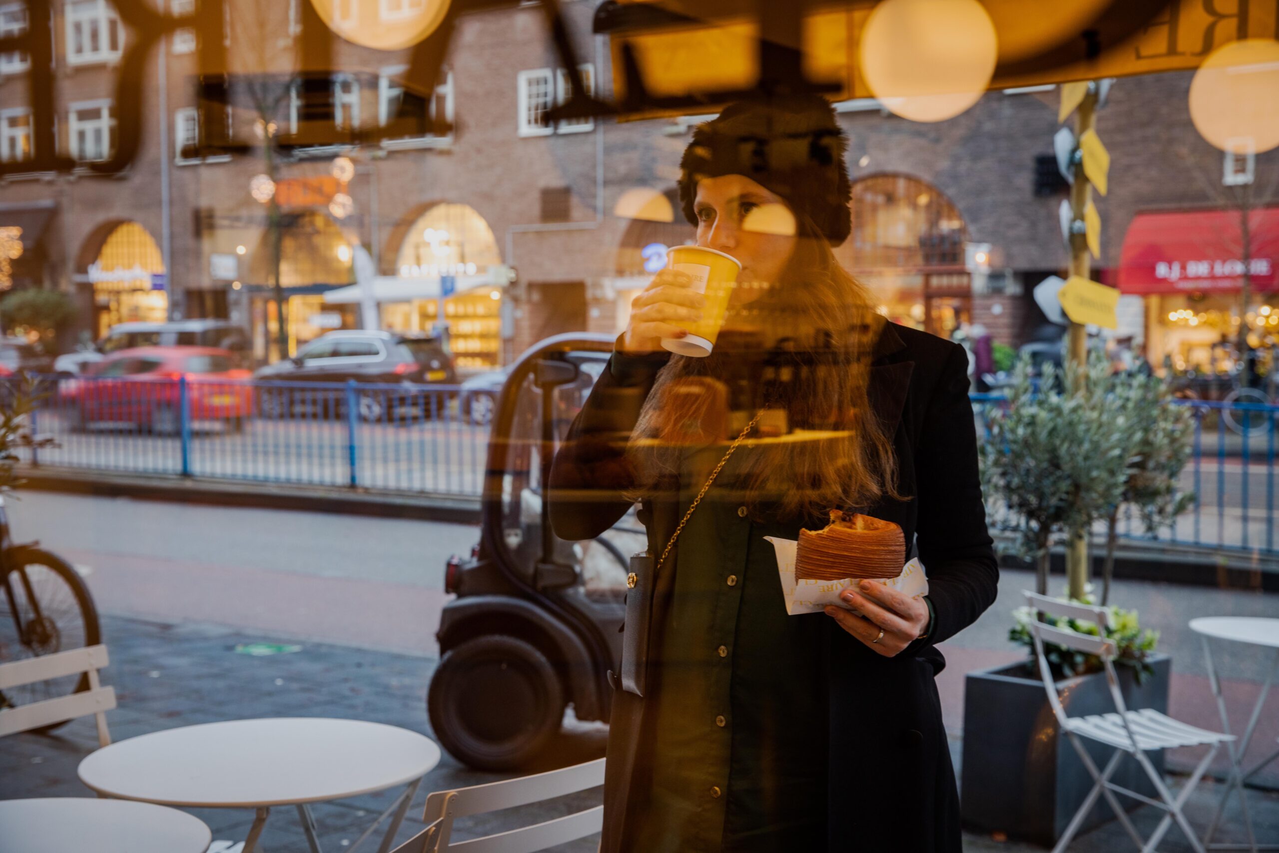 Bumping into Christmas: Celebrate your pregnancy with stylish festivity